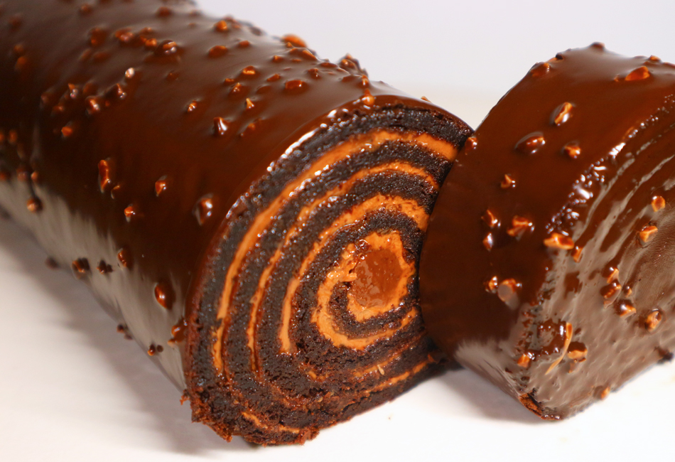 チョコが主役のロールケーキを堪能して | お取り寄せの達人 市川歩美