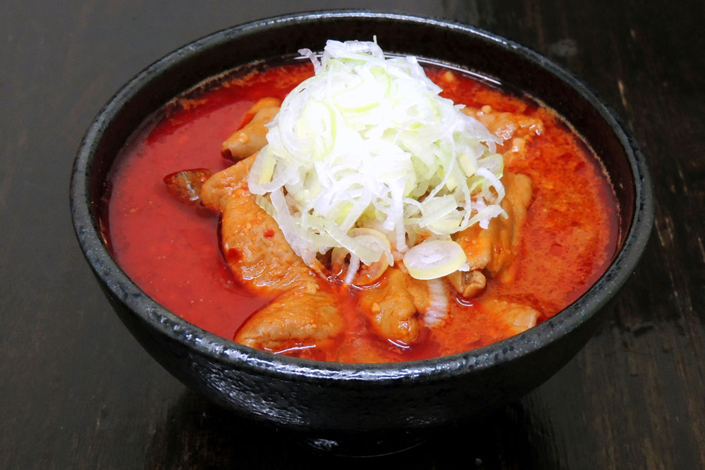うだる暑さをのりきる！夏でも食べたいピリ辛もつ煮 | お取り寄せの