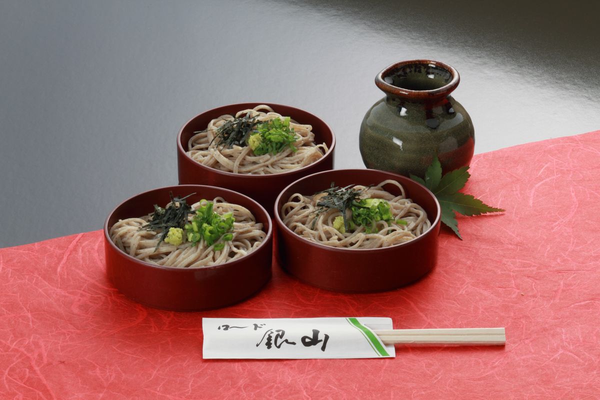 三瓶そば(乾麺) 2パック 4人前（ロード銀山道の駅ストア）｜おとりよせ