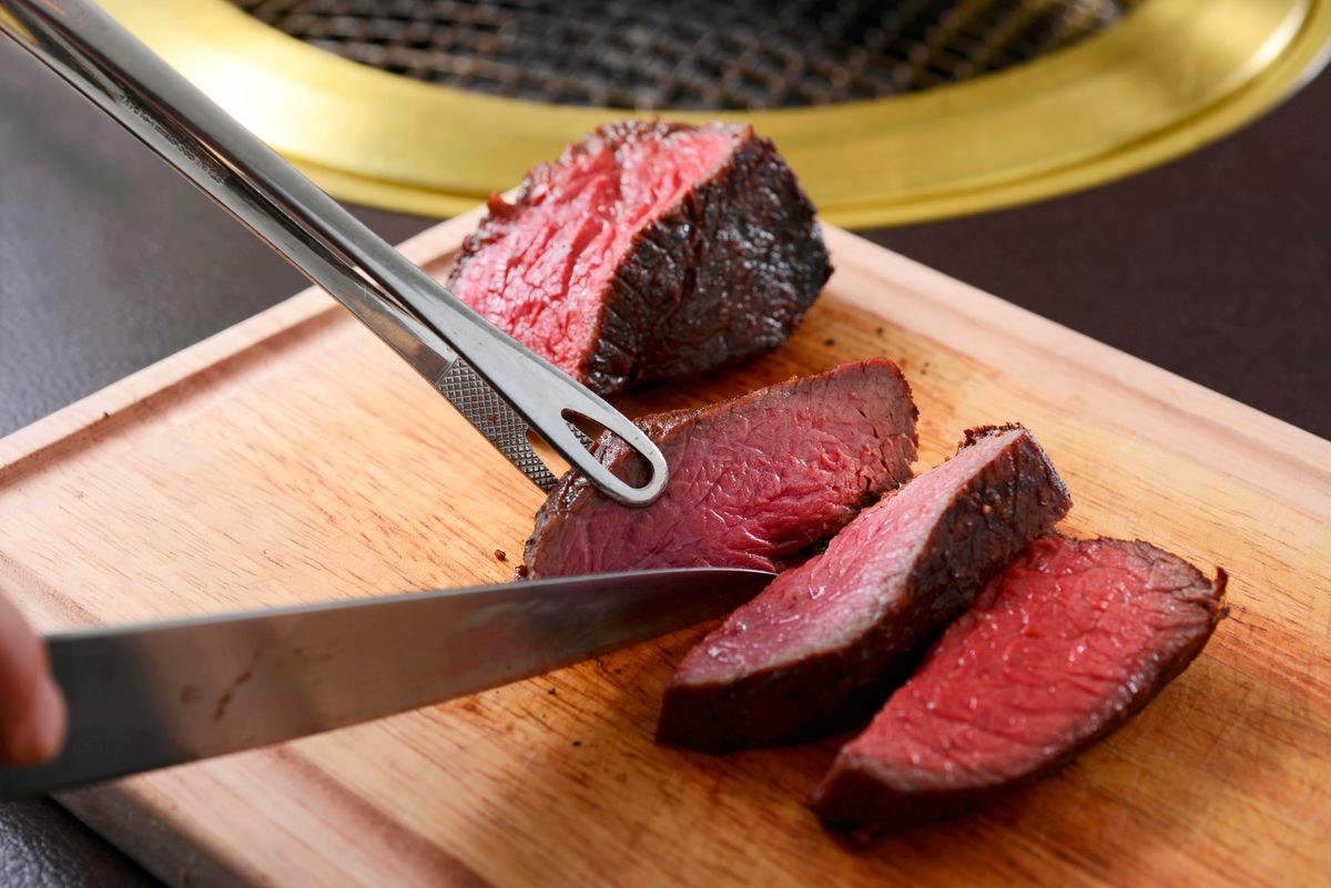 門崎熟成肉塊焼き (赤身＆霜降り：120g×2個)（門崎熟成肉 格之進